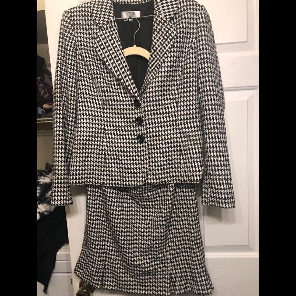 Kasper Black plaid Skirt suit set - Picture 5 of 14